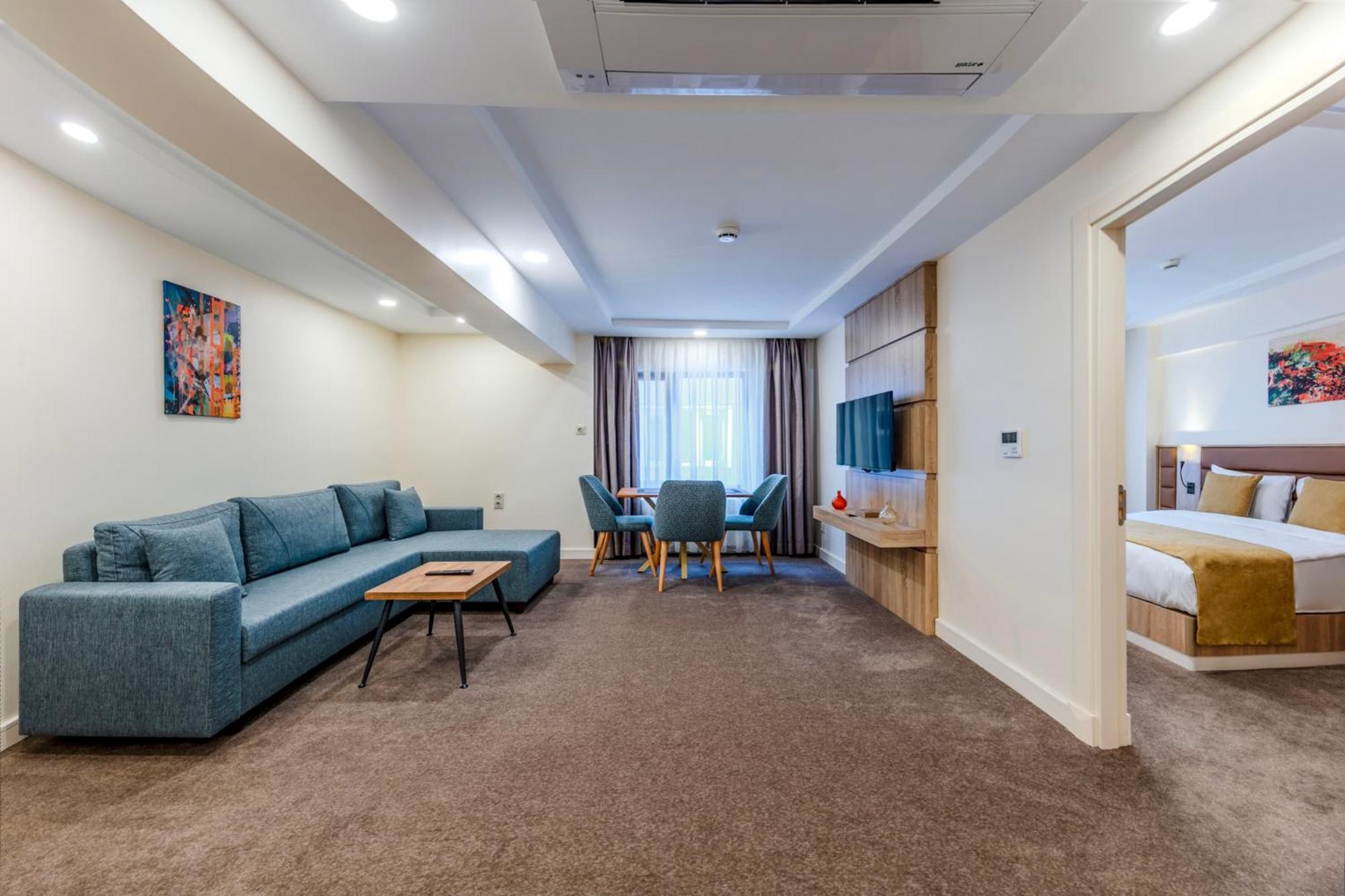 Roys Hotel & Suites Istanbul Exterior photo