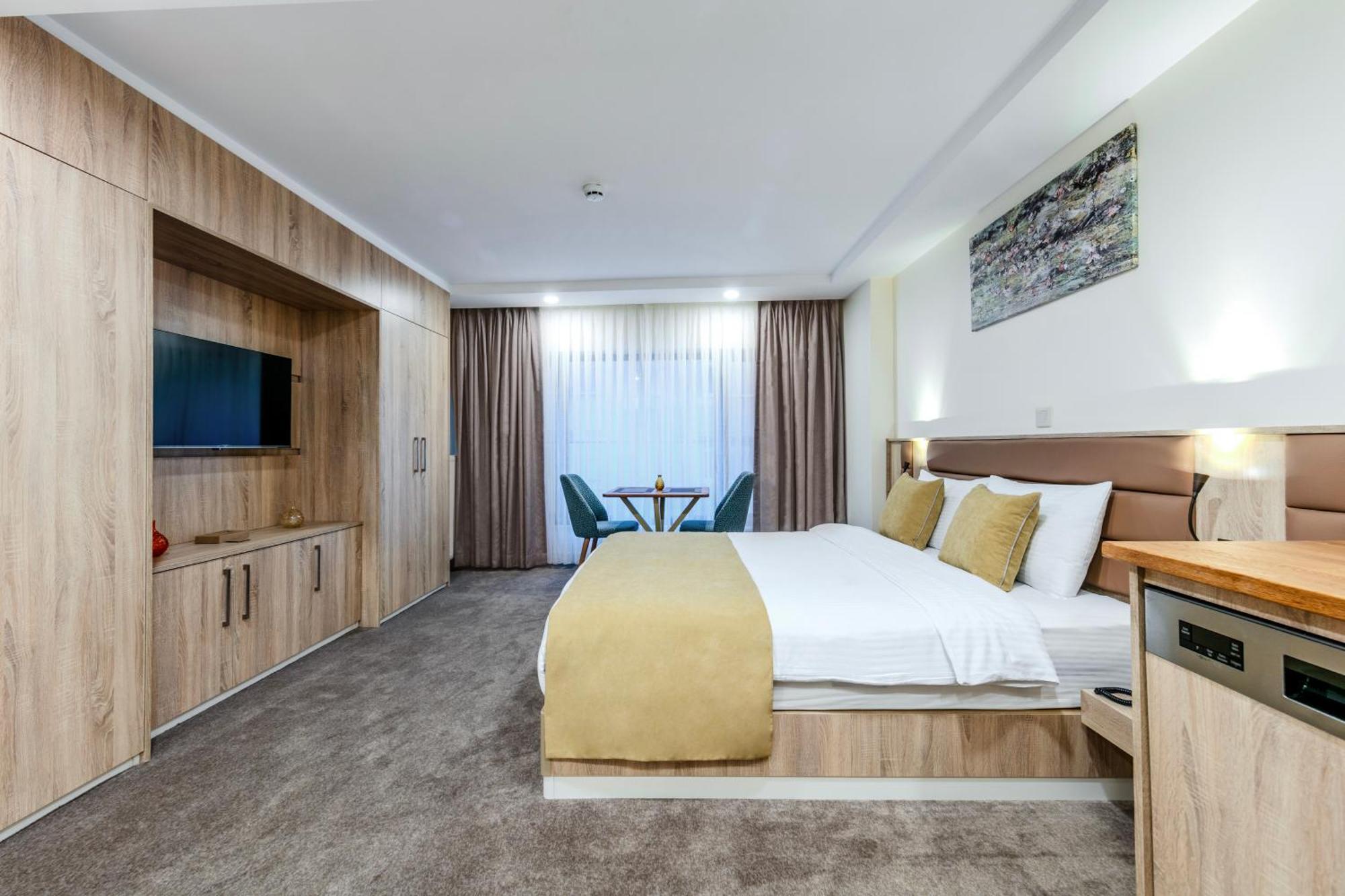 Roys Hotel & Suites Istanbul Exterior photo