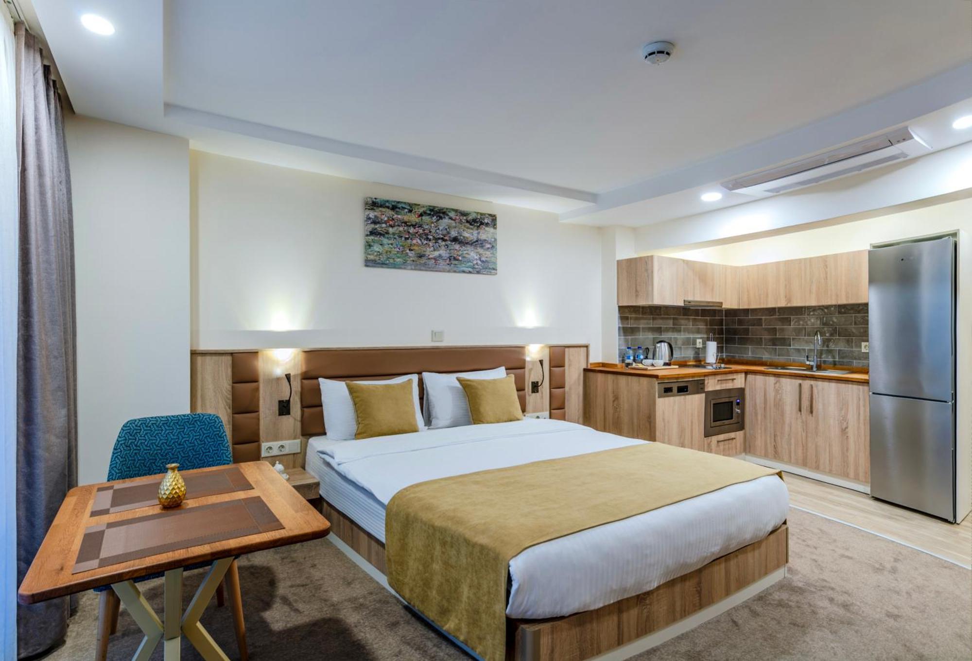 Roys Hotel & Suites Istanbul Exterior photo