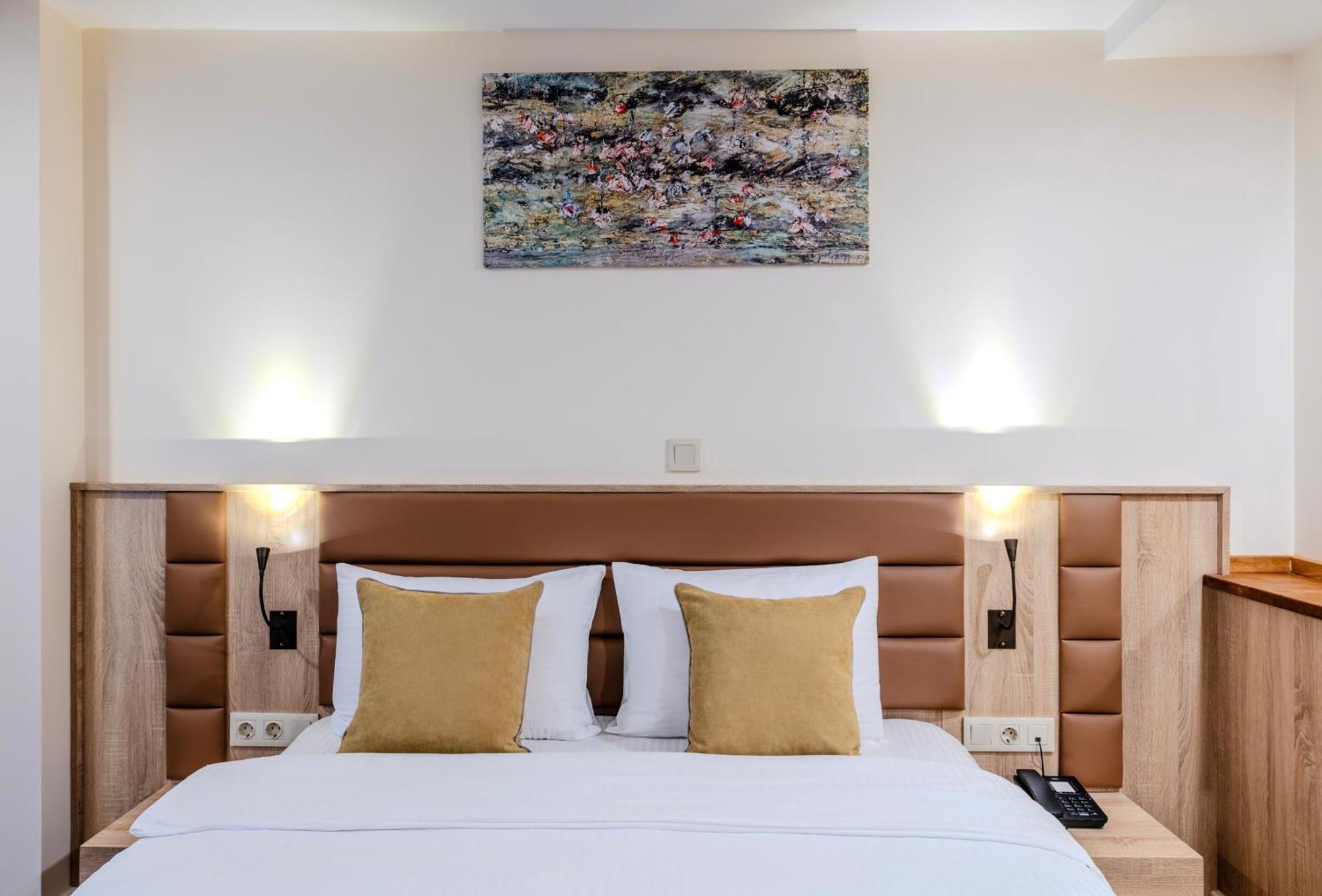 Roys Hotel & Suites Istanbul Exterior photo
