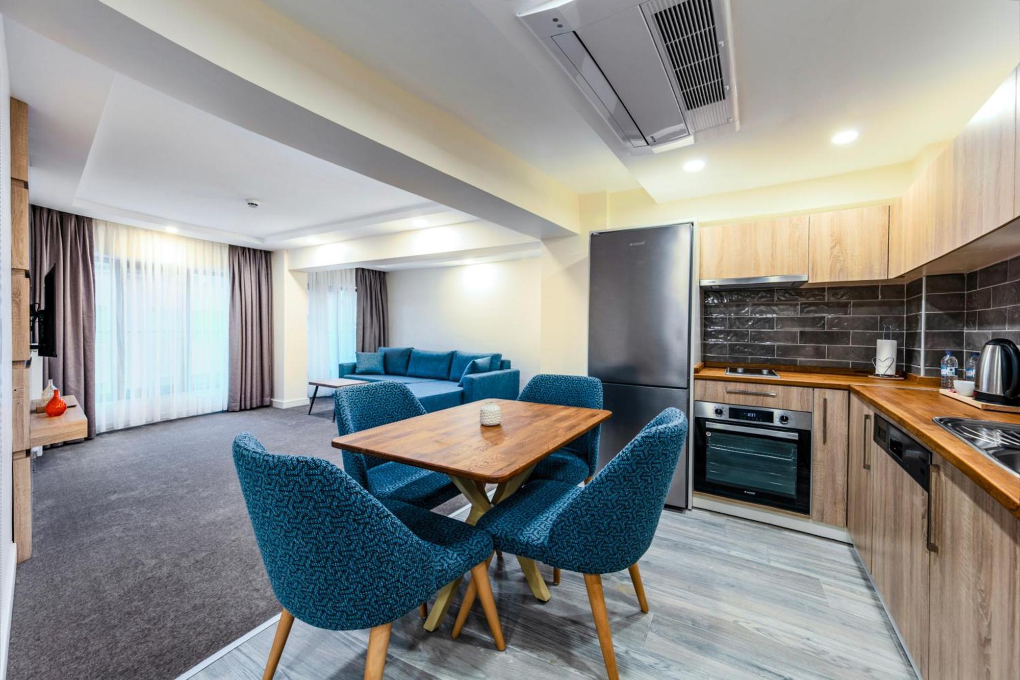 Roys Hotel & Suites Istanbul Exterior photo