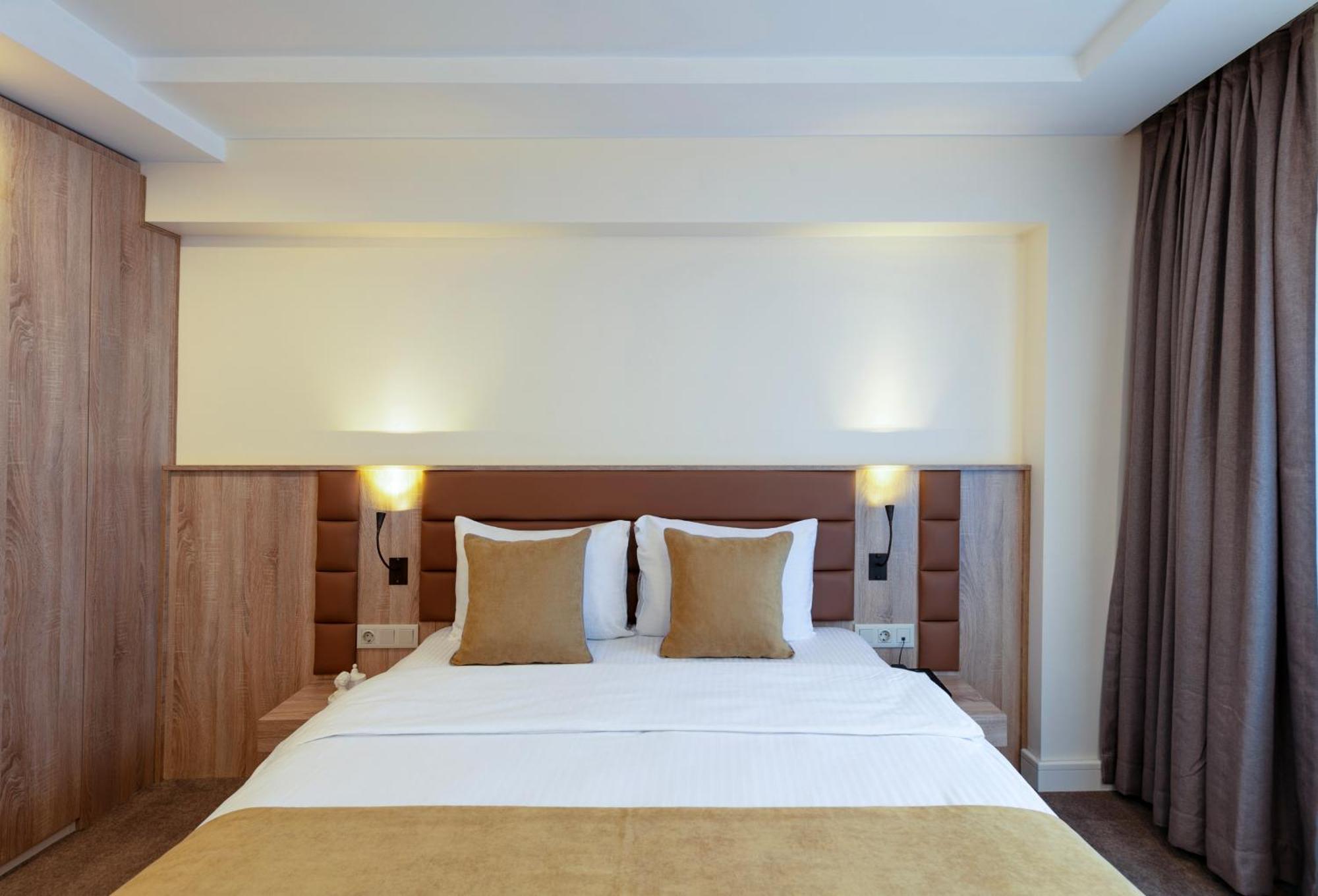 Roys Hotel & Suites Istanbul Exterior photo