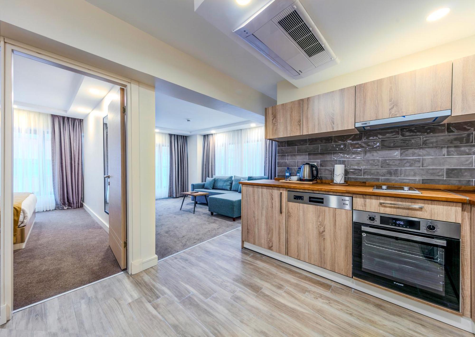 Roys Hotel & Suites Istanbul Exterior photo