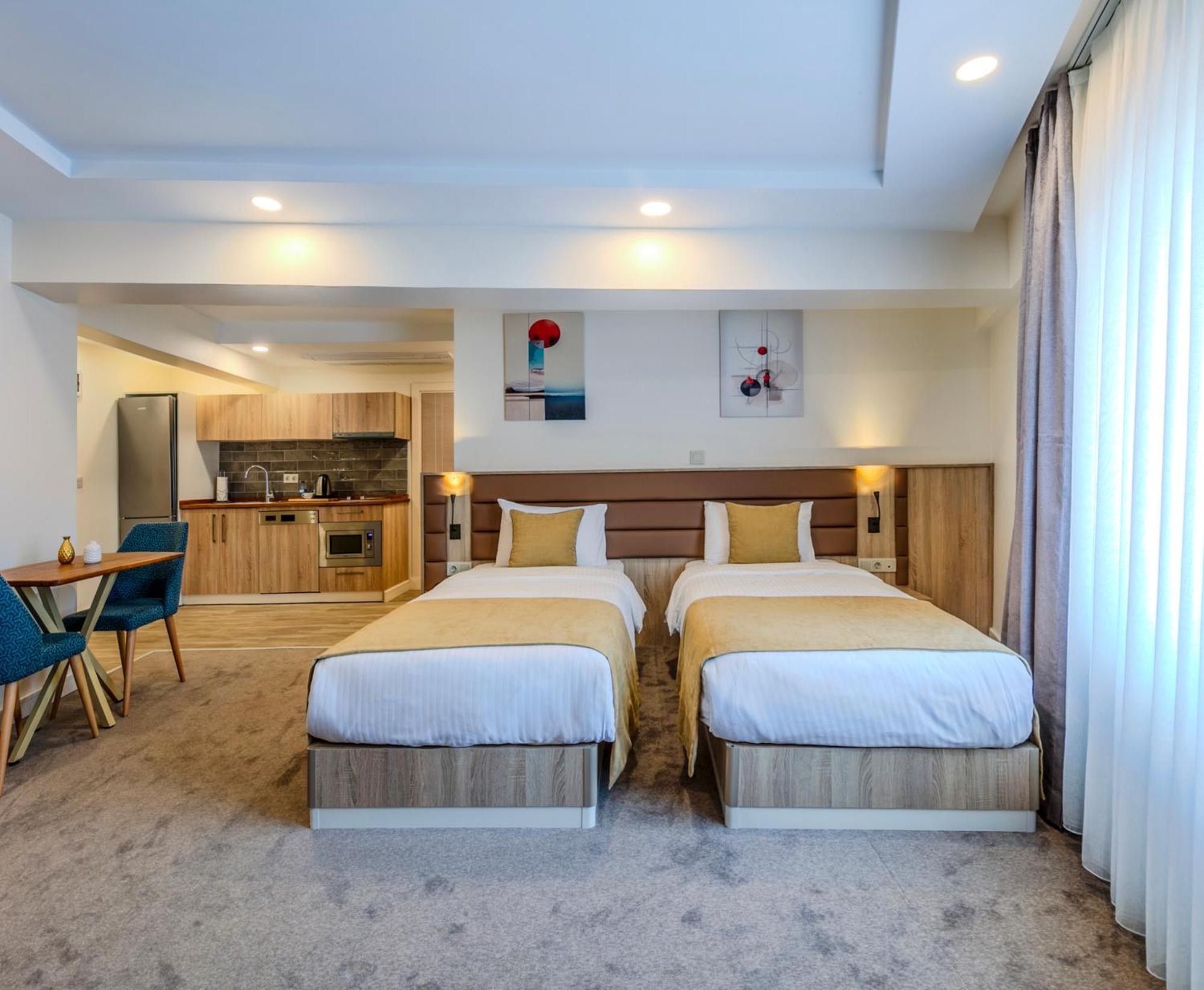 Roys Hotel & Suites Istanbul Exterior photo